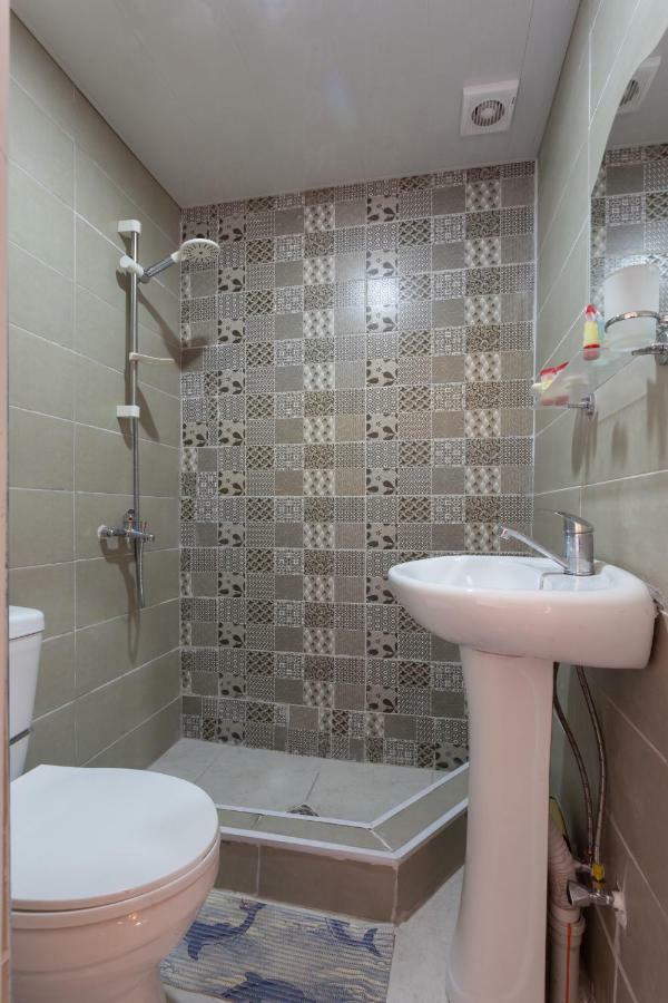 Guest House Ketrin Tbilisi Bagian luar foto