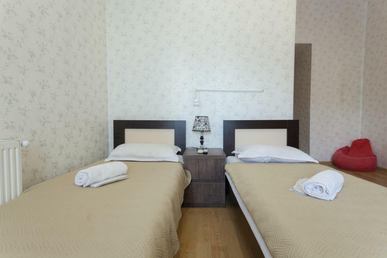Guest House Ketrin Tbilisi Bagian luar foto
